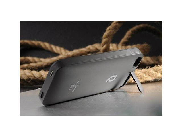 Чехол с батареей QYG Power pack для Apple iPhone 4/4S (1400 mAh) (черный)