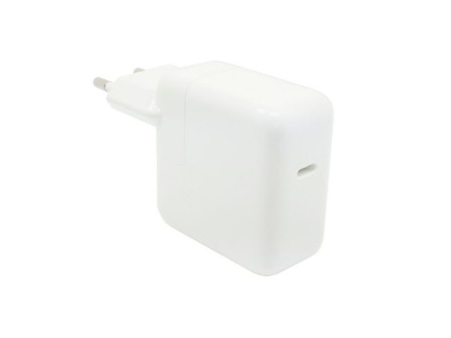 Блок питания Apple USB-C Power Adapter для ноутбука (сетевой, USB Type C, 29W)