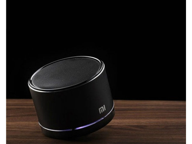 Портативная колонка Xiaomi Round Bluetooth Speaker (черная, беспроводная, моно)