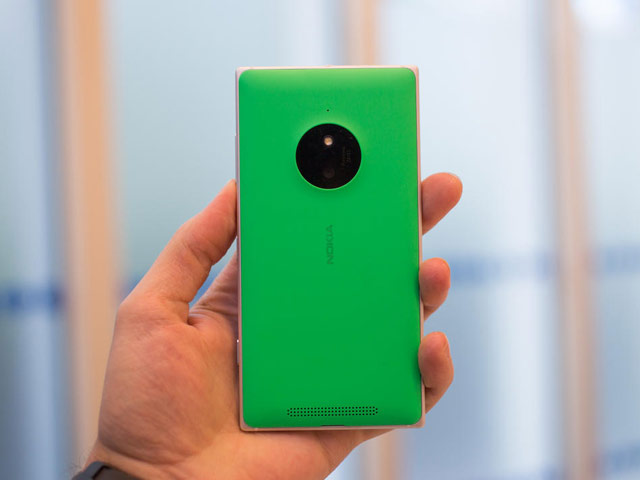 Смартфон Nokia Lumia 830 (зеленый, 16Gb, 5