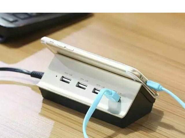 Зарядное устройство Remax USB Charger RU-U2 универсальное (сетевое, 4xUSB, 6.2A, золотистое)