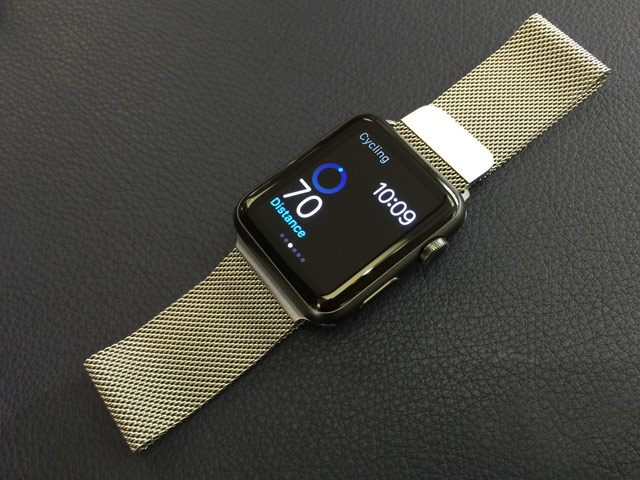 Ремешок для часов Synapse Milanese Loop для Apple Watch (42/44/45 мм, светло-золотистый, стальной)