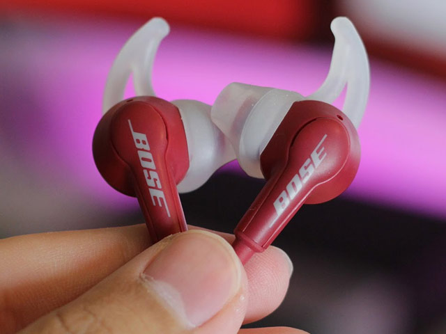 Наушники Bose SoundTrue In-Ear универсальные (iOS, красные, микрофон)