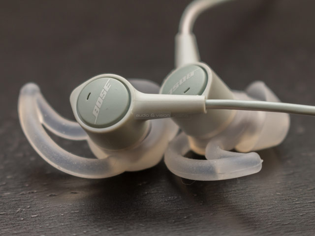 Наушники Bose SoundTrue Ultra In-Ear универсальные (iOS, белые, микрофон)