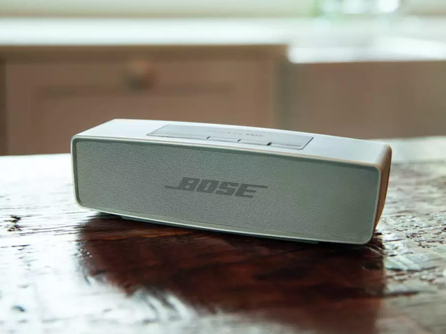 Портативная колонка Bose SoundLink Mini II (серебристая, беcпроводная, стерео 2.1)