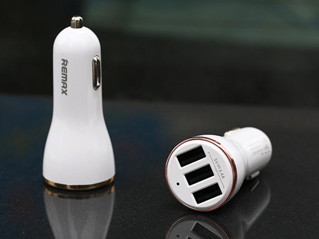 Зарядное устройство Remax Dolfin Car Charger универсальное (автомобильное, 3.4A, 3xUSB, белое/золотистое)