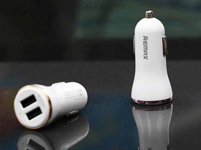 Зарядное устройство Remax Dolfin Car Charger универсальное (автомобильное, 2.4A, 2xUSB, белое/розовое)