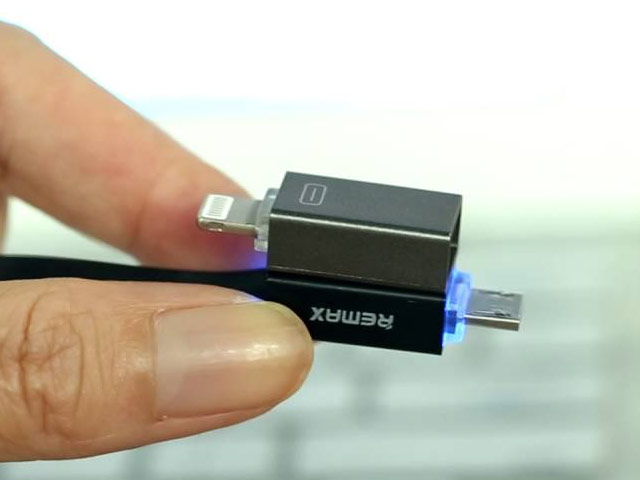 USB-кабель Remax Shadow Magnet Cable (Lightning, microUSB, 1 м, золотистый)