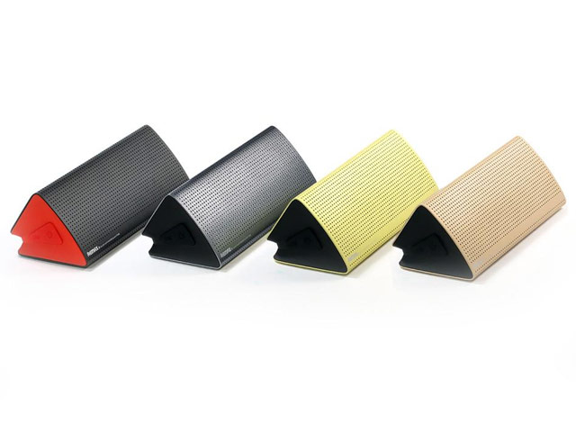 Портативная колонка Remax Portable Speaker M7 (золотистая, беcпроводная, стерео 2.1)