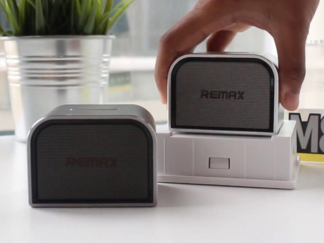 Портативная колонка Remax Portable Speaker M8 mini (черная, беcпроводная, моно)