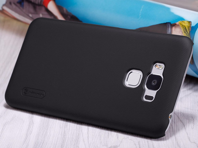 Чехол Nillkin Hard case для Asus Zenfone 3 Max ZC553KL (черный, пластиковый)