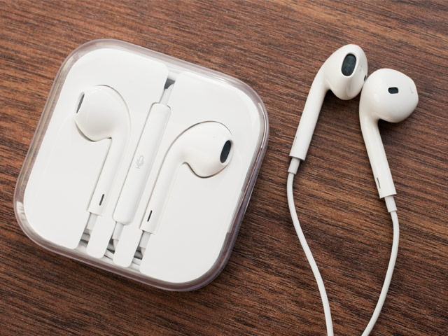 Наушники Apple EarPods для Apple iPhone/iPod/iPad (пульт/микрофон)