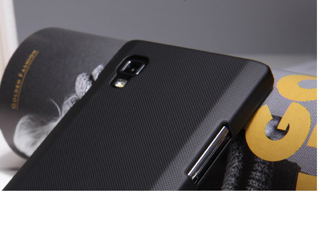 Чехол Nillkin Hard case для LG Optimus L9 P765 (черный, пластиковый)