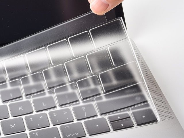Защита на клавиатуру Devia Keypad Cover для Apple MacBook Pro TouchBar 13.3/15.4 (прозрачная)