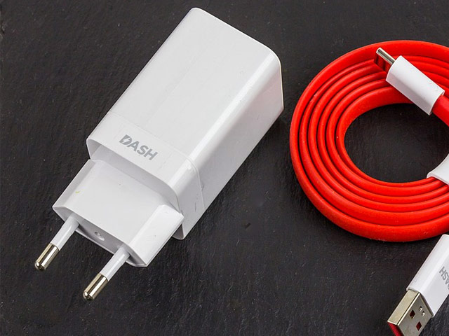 Зарядное устройство OnePlus Dash Power Adapter универсальное (сетевое, 4A, белое)