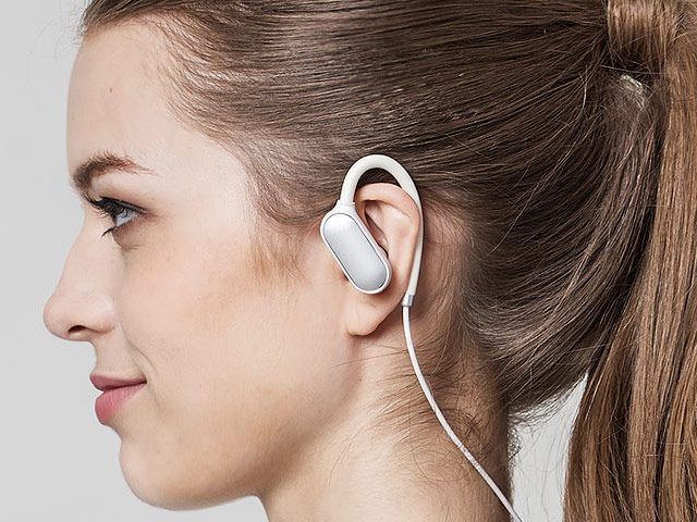 Беспроводные наушники Xiaomi Mi Sport Bluetooth Earpods (белые, пульт/микрофон)