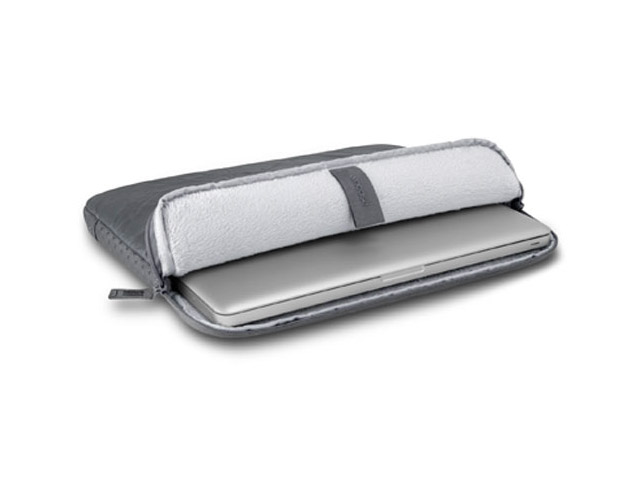 Сумка Incase Alloy Sleeve 15 для MacBook Pro 15