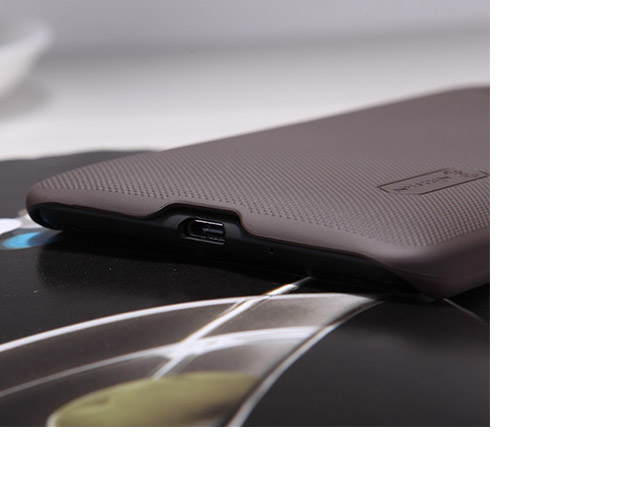 Чехол Nillkin Hard case для HTC Desire 600 dual sim (темно-коричневый, пластиковый)