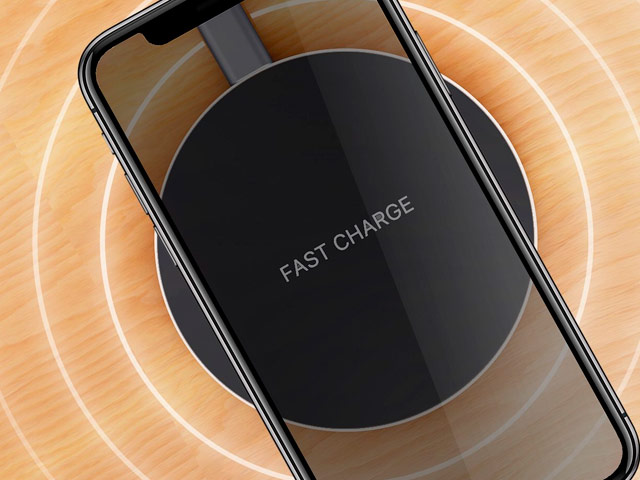 Беспроводное зарядное устройство Synapse Wireless Charger (черное, Fast Charge, стандарт QI)