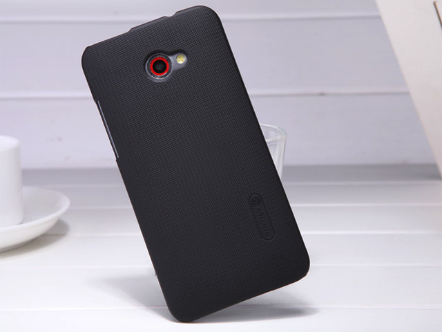 Чехол Nillkin Hard case для HTC Butterfly S 901e (черный, пластиковый)