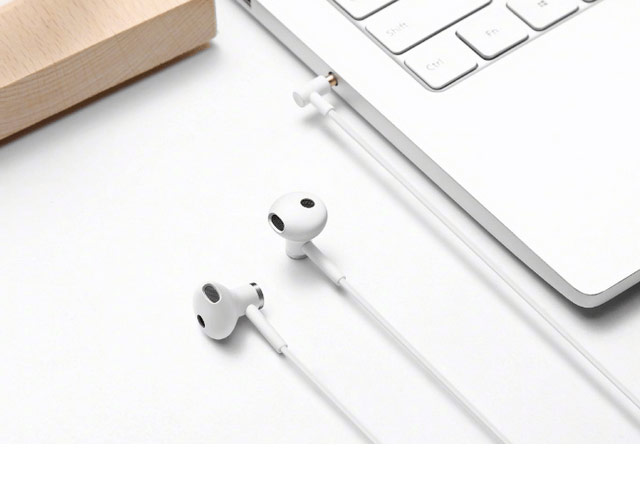 Наушники Xiaomi Mi Dual Driver Earphones универсальные (белые, пульт/микрофон, 20-40000 Гц)