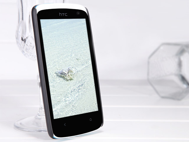 Чехол Nillkin Hard case для HTC Desire 500 506e (черный, пластиковый)
