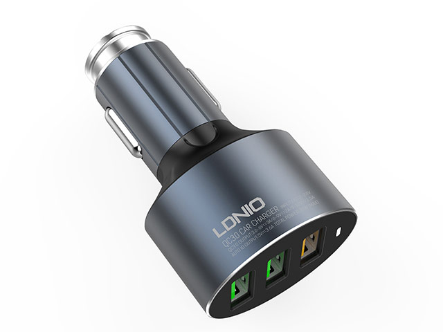 Зарядное устройство LDNIO Quick Charger универсальное (автомобильное, USB x 3, 3.0A, Quick Charge 3.0, Lightning, черное)