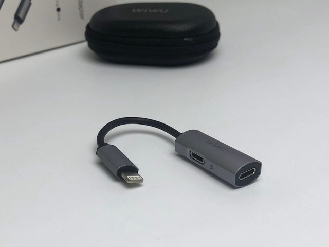 Адаптер WIWU Dual Lightning Adapter универсальный (Lightning, черный)