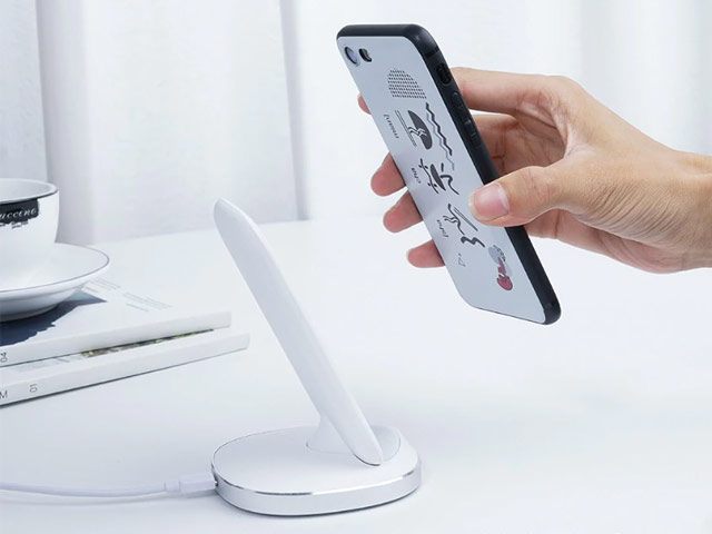 Беспроводное зарядное устройство Synapse Wireless Charger Stand (белое, Fast Charge, стандарт QI)