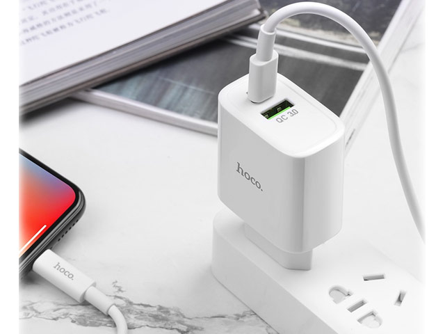 Зарядное устройство Hoco Intelligent Charger C57A универсальное (сетевое, 18W, Quick Charge 3.0, PD 2.0, USB-C-кабель, белое)