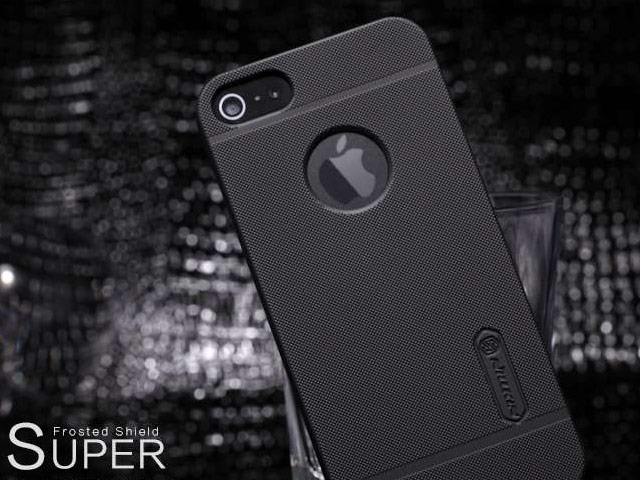 Чехол Nillkin Hard case для Apple iPhone 5/5S (черный, пластиковый)