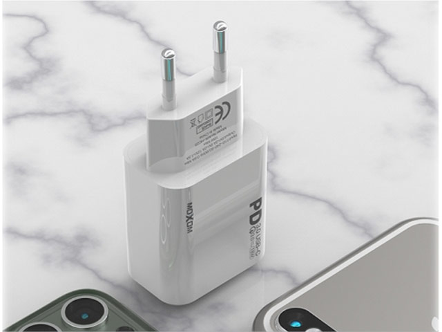 Зарядное устройство Moxom Fast Charger HC25 универсальное (сетевое, 18W, Power Delivery 3.0, USB-C, Lightning, белое)