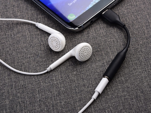 Адаптер Synapse Type-C to Headphone Jack универсальный (USB Type C, miniJack 3.5 мм, черный)