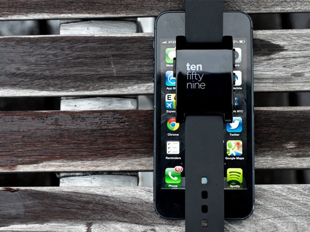 Электронные наручные часы Pebble Smartwatch (черные, пластиковые)