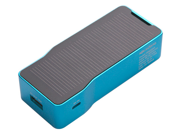 Внешняя батарея X-doria Aurora Solar Power Bank универсальная (синяя, 5200 mAh, microUSB)