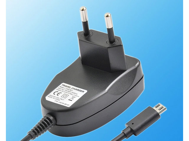 Зарядное устройство Yotrix USB Power Adapter универсальное (сетевое, microUSB, 2.1A, черное)