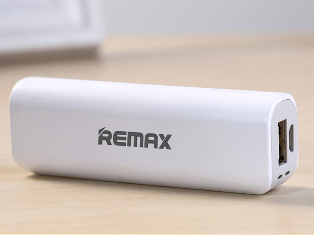 Внешняя батарея Remax Proda Powerbox универсальная (2600 mAh, белая)